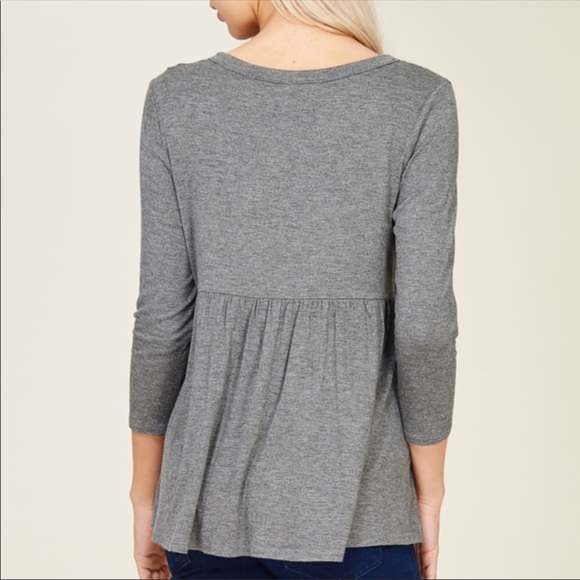 Gray Sequin pocket top - Picture 4 of 6